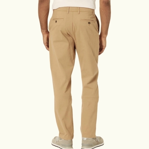 Amazon Essentials Khaki Athletic Stretch Pants 35W30L NWOT - Picture 2 of 7